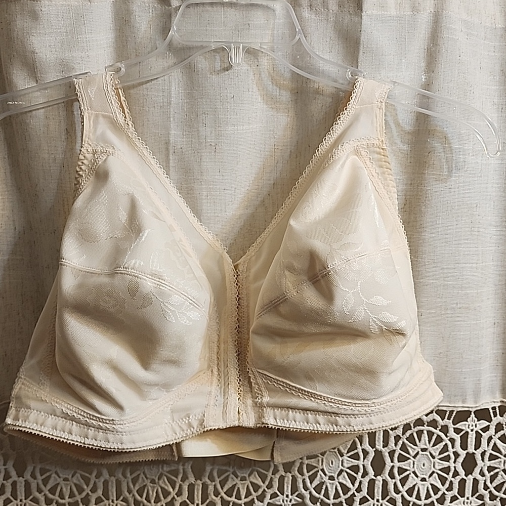Playtex Front Closure Support Bra